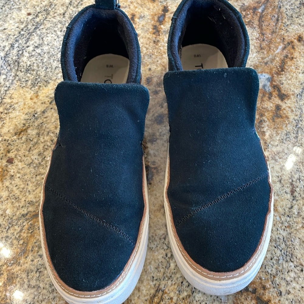 Tom’s booties